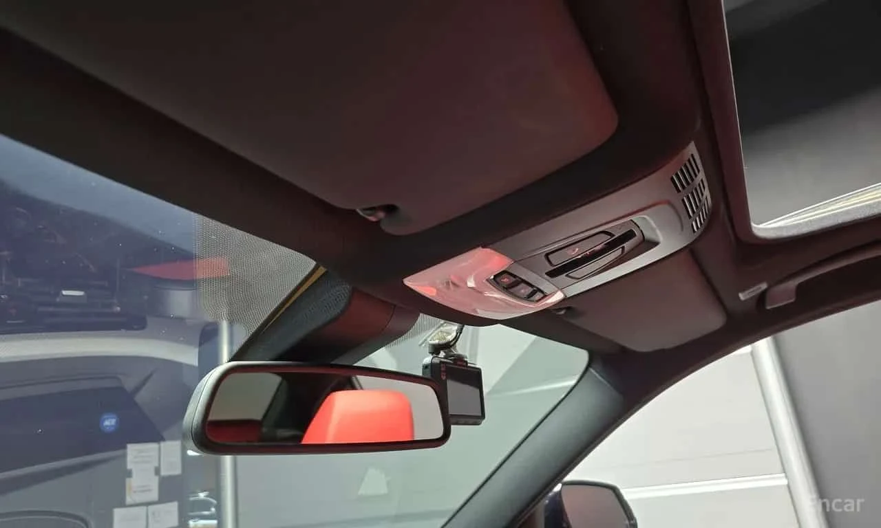 BMW 330 i M Sport  | АВТОФИНАНСИРАНЕ БЕЗ ПЪРВОНАЧАЛНА, снимка 17 - Автомобили и джипове - 55631626