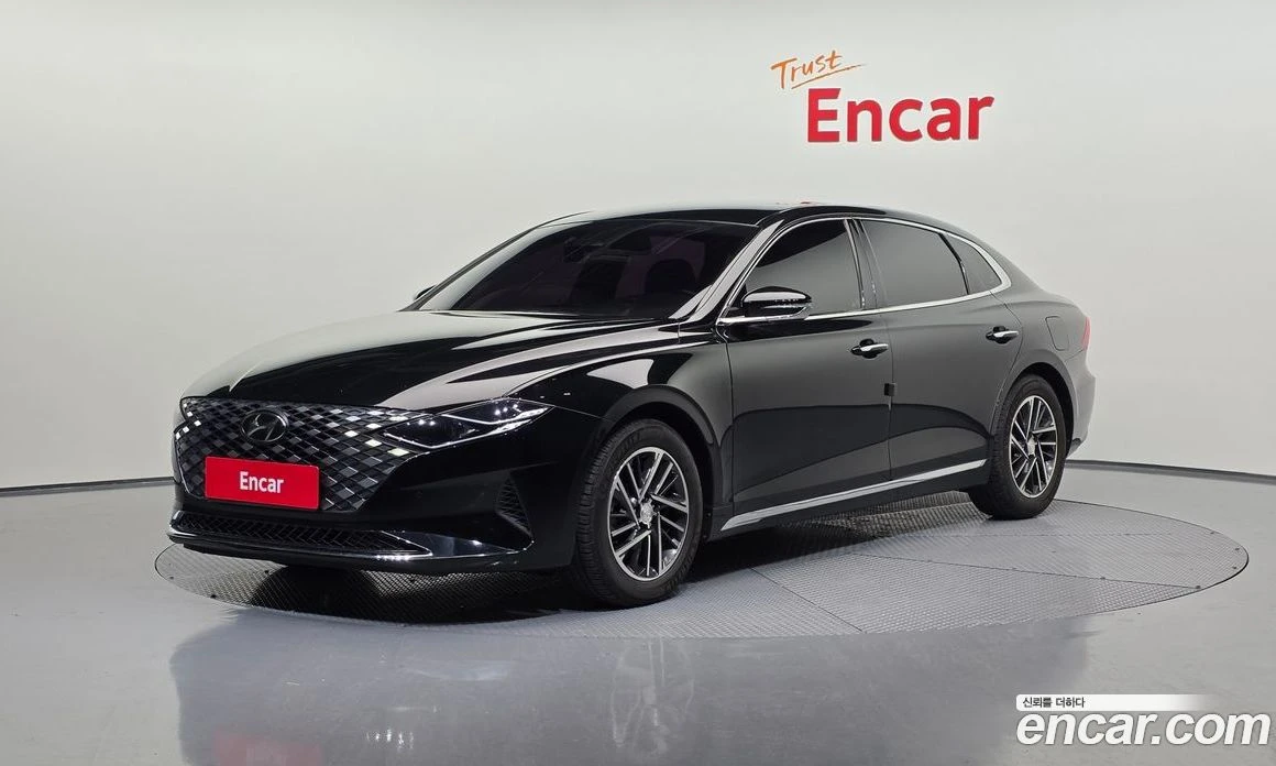 Hyundai Grandeur 3.0 LPi Rent Car Modern