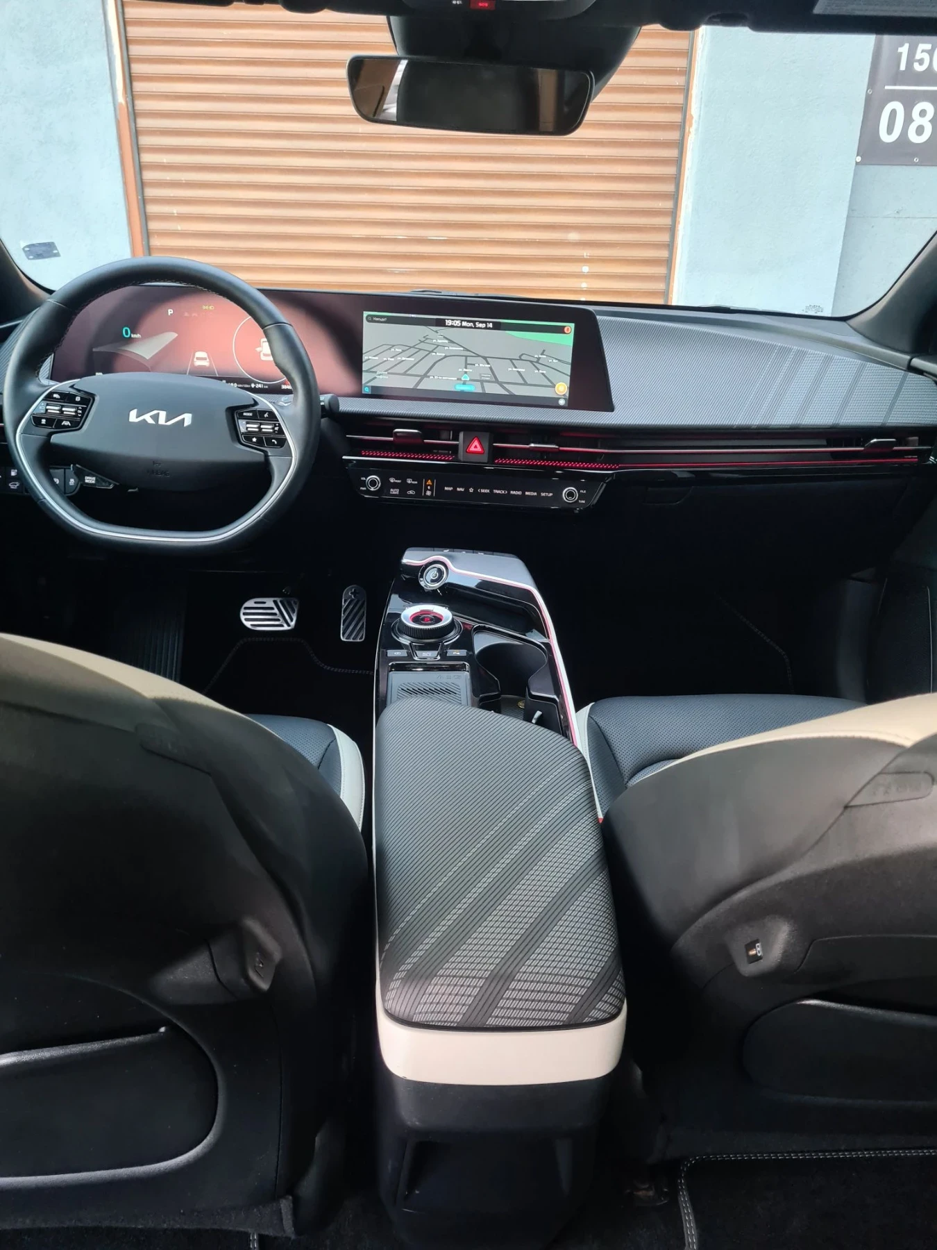 Kia EV6 GT- line 77.4kw 325�.� | Mobile.bg � ����������� 14