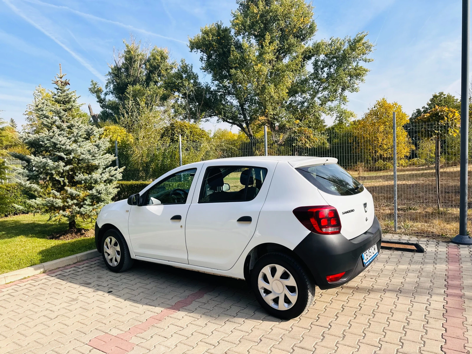 Dacia Sandero, снимка 11 - Автомобили и джипове - 56513847
