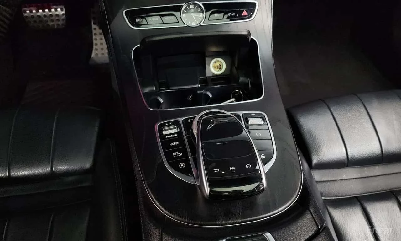Mercedes-Benz E 220 * E220d Coupe * , снимка 9 - Автомобили и джипове - 56736002