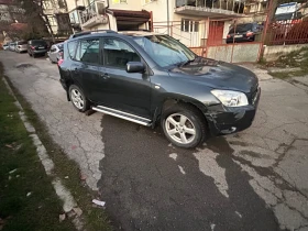 Toyota Rav4 2.2 136кс НА ЧАСТИ здрав мотор ! - 11 лв. / 5.62 € - 45903894 5