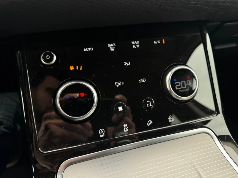 Land Rover Range Rover Evoque Facelift 2.0d AWD Santorini Black, снимка 11 - Автомобили и джипове - 51837019