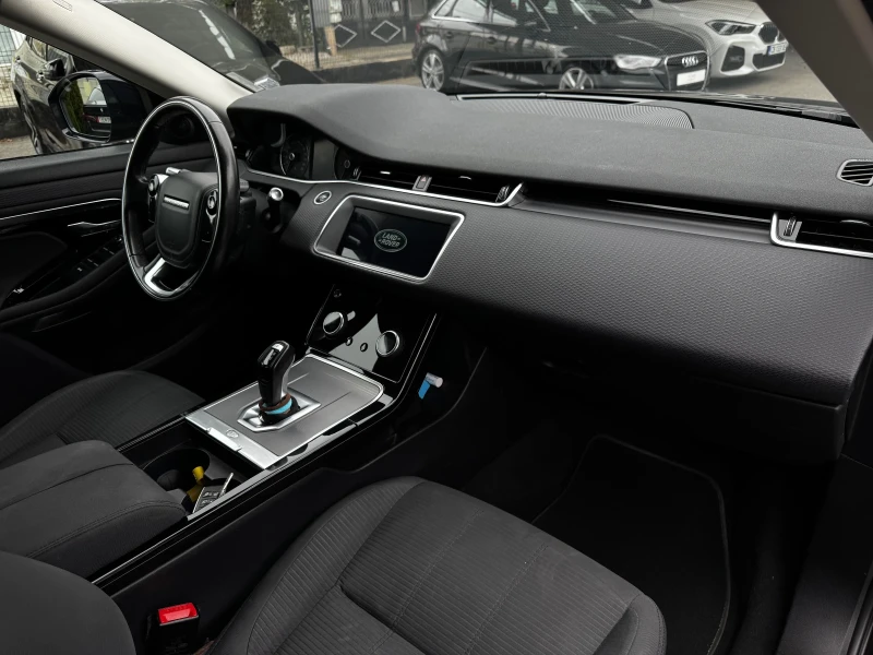 Land Rover Range Rover Evoque Facelift 2.0d AWD Santorini Black, снимка 16 - Автомобили и джипове - 51837019