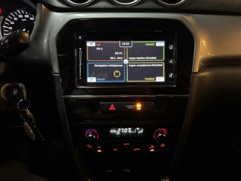 Suzuki Vitara 1.6b Comfort 120ps, снимка 13 - Автомобили и джипове - 52745926