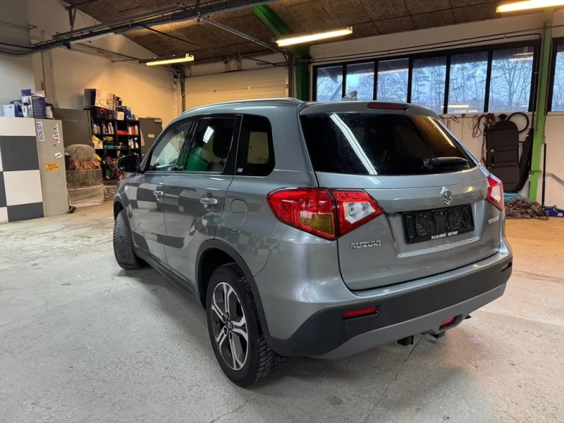 Suzuki Vitara 1.6b Comfort 120ps, снимка 4 - Автомобили и джипове - 52745926