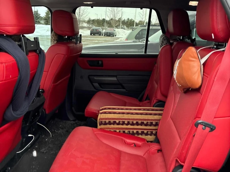 Toyota Sequoia 4WD  CARFAX, снимка 11 - Автомобили и джипове - 53447301