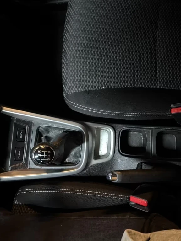 Suzuki Vitara 1.6b Comfort 120ps, снимка 16 - Автомобили и джипове - 52745926