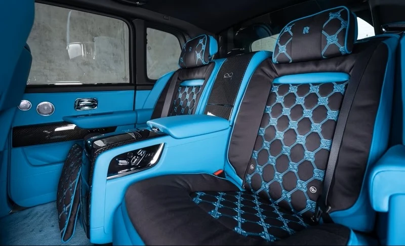 Rolls-Royce Cullinan BLACK BADGE , снимка 9 - Автомобили и джипове - 53725077