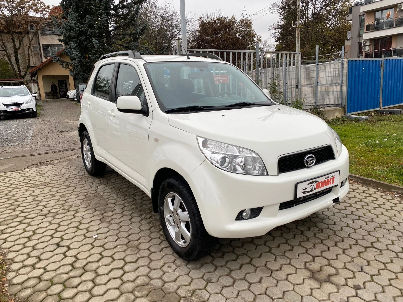 Daihatsu Terios 1.5i/4x4/146 000 РЕАЛНИ КМ ! ! !  - изображение 4