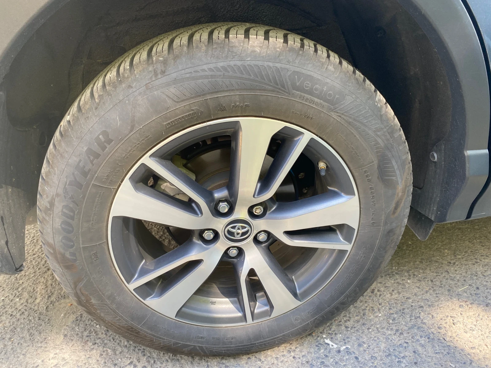 Toyota Rav4 2.0 4x4 - изображение 4