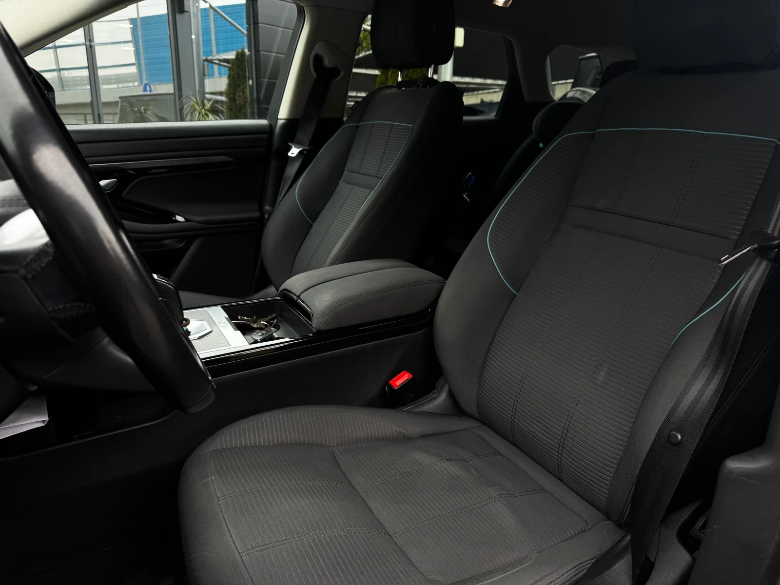 Land Rover Range Rover Evoque Facelift 2.0d AWD Santorini Black - изображение 9