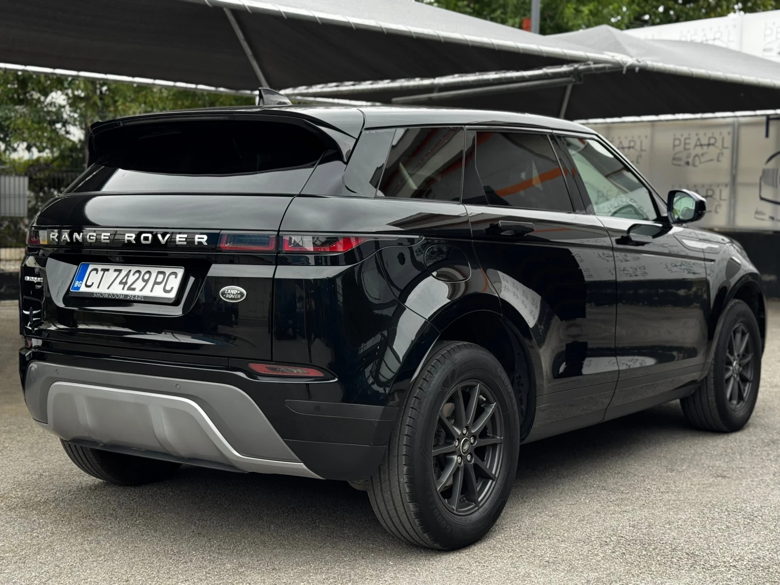 Land Rover Range Rover Evoque Facelift 2.0d AWD Santorini Black - изображение 6