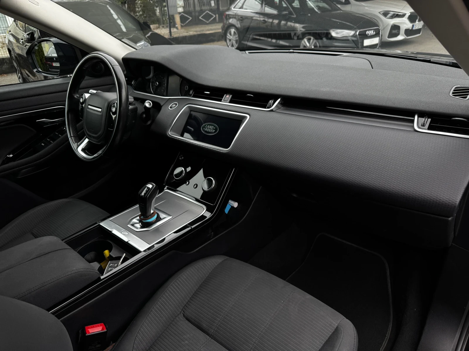 Land Rover Range Rover Evoque Facelift 2.0d AWD Santorini Black | Mobile.bg   16