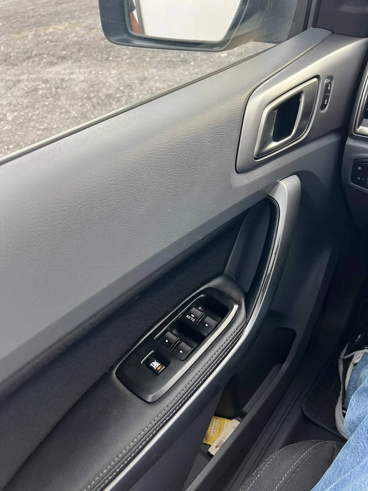 Ford Ranger 2.2DCTI 4x4 XL - изображение 9