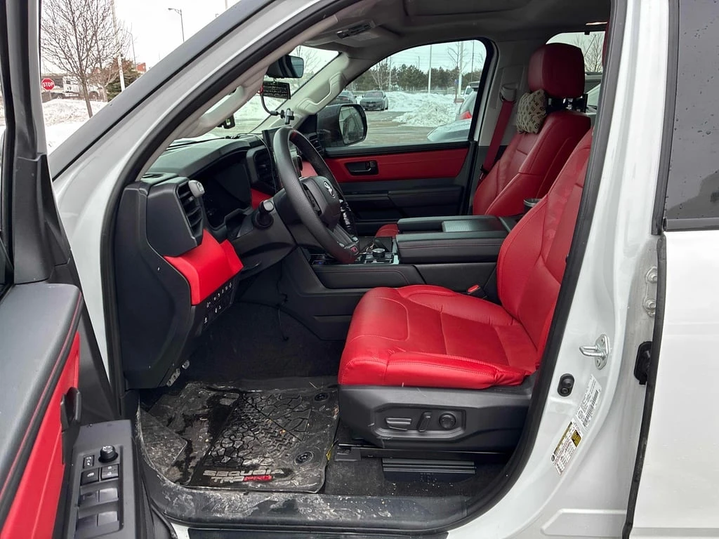 Toyota Sequoia 4WD  CARFAX - изображение 5