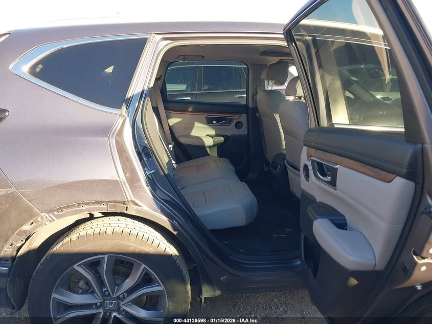 Honda Cr-v 1.5l Awd Touring, снимка 8 - Автомобили и джипове - 53817781