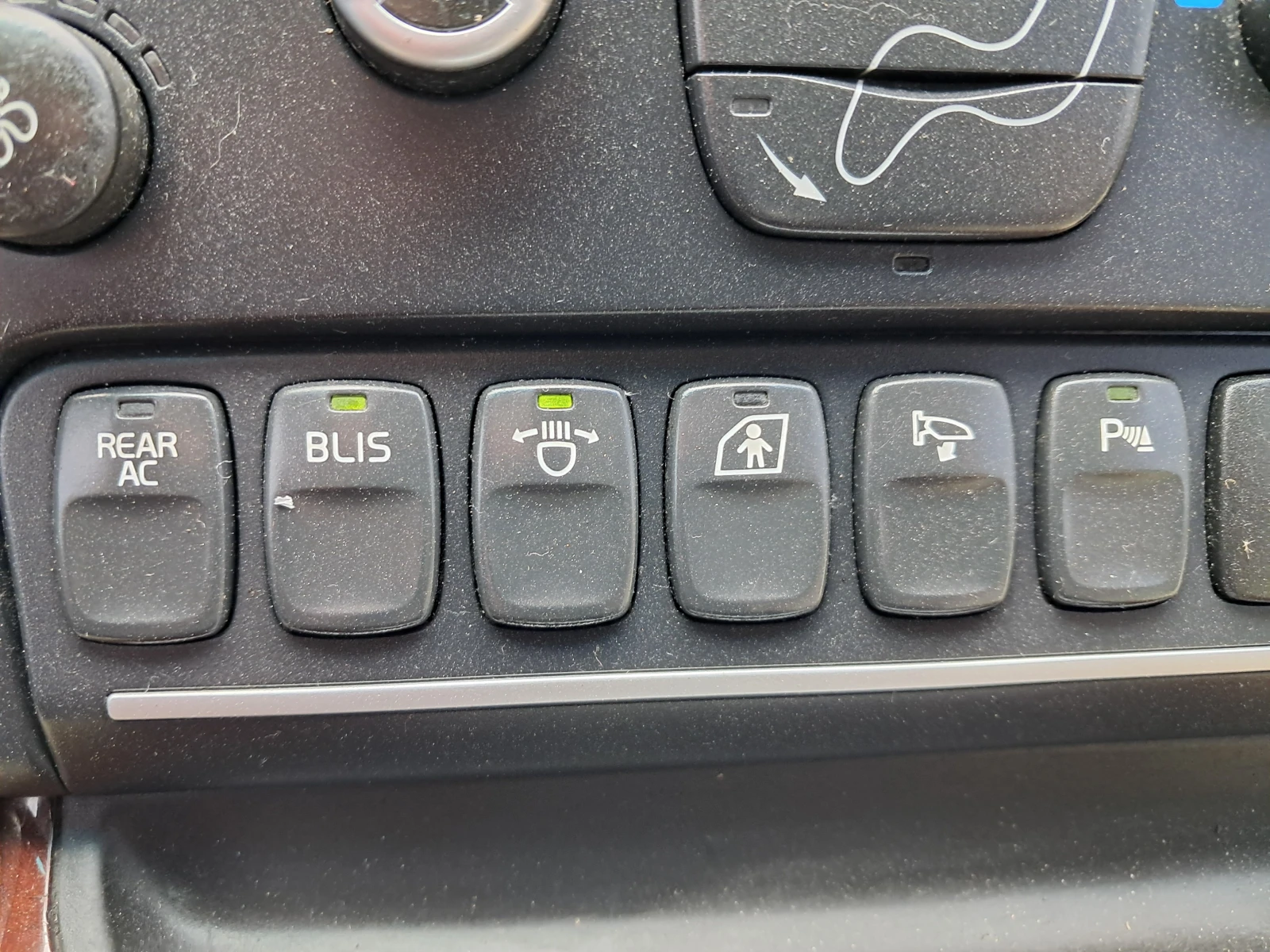 Volvo Xc90 4.4 AWD, снимка 13 - Автомобили и джипове - 54255859