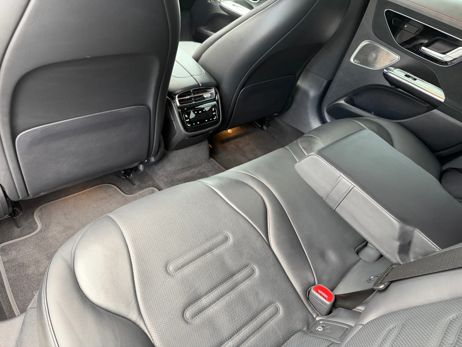 Mercedes-Benz EQE 43 AMG 4matic, снимка 12 - Автомобили и джипове - 54780695