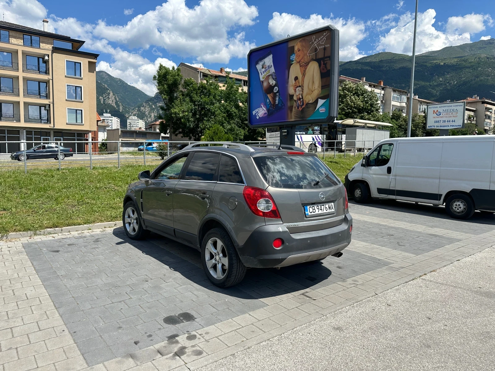 Opel Antara 2.4/Gaz/4x4/barter/lizing, снимка 5 - Автомобили и джипове - 54956445