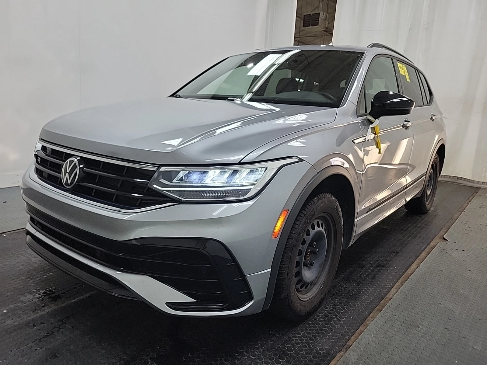 VW Tiguan Comfortline R-Line Black Edition/2 ЧИФТ ГУМИ