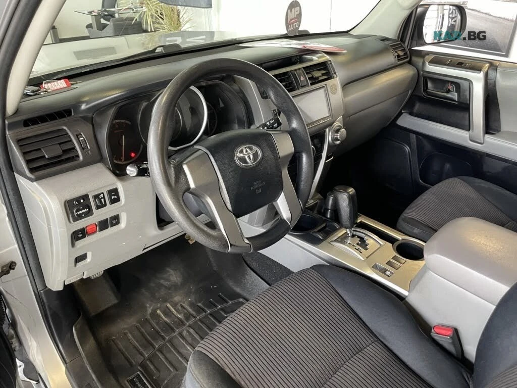 Toyota 4runner SR5* 4WD* CARFAX* , снимка 10 - Автомобили и джипове - 55387507
