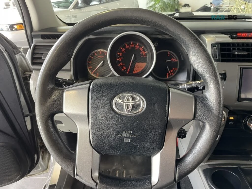 Toyota 4runner SR5* 4WD* CARFAX* , снимка 9 - Автомобили и джипове - 55387507