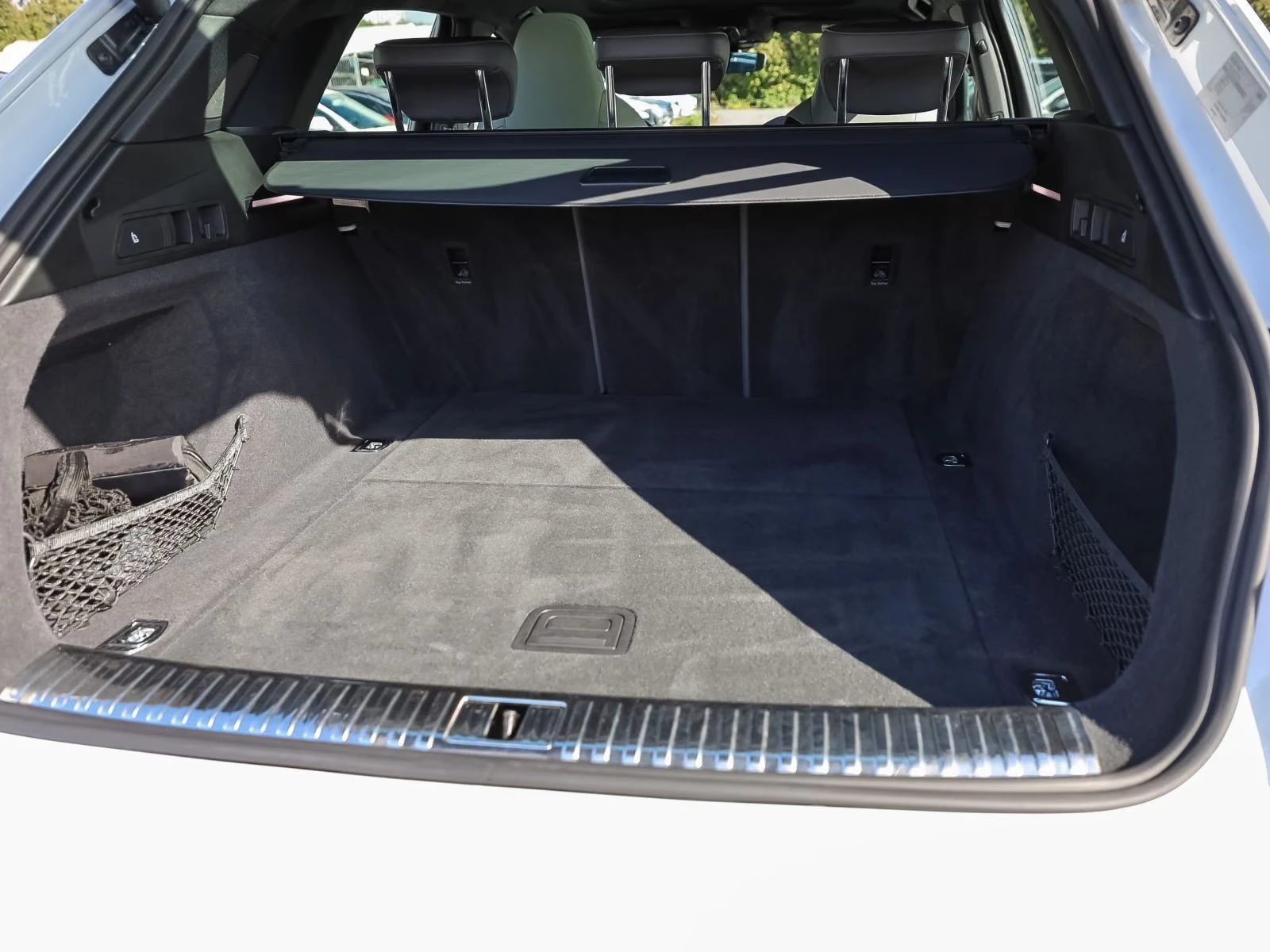 Audi Q8 e-tron 55/408HP/S-LINE/MATRIX/360/B&O/MEMO/712q | Mobile.bg � ����������� 6