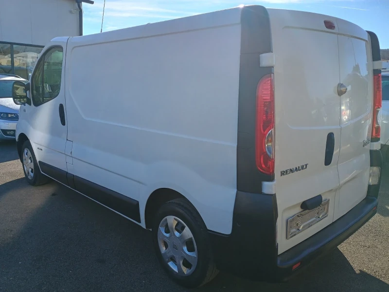 Renault Trafic 2.0 dci 115k.c., снимка 4 - Бусове и автобуси - 48091929