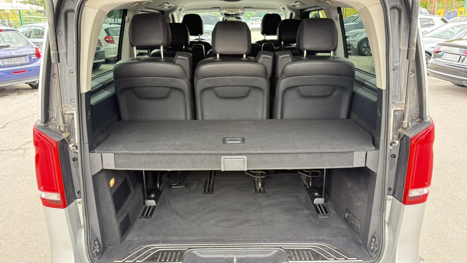 Mercedes-Benz V 220 2.2 DISEL, снимка 10 - Бусове и автобуси - 54751960