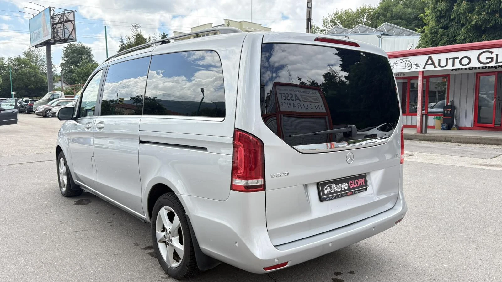 Mercedes-Benz V 220 2.2 DISEL, снимка 4 - Бусове и автобуси - 54751960