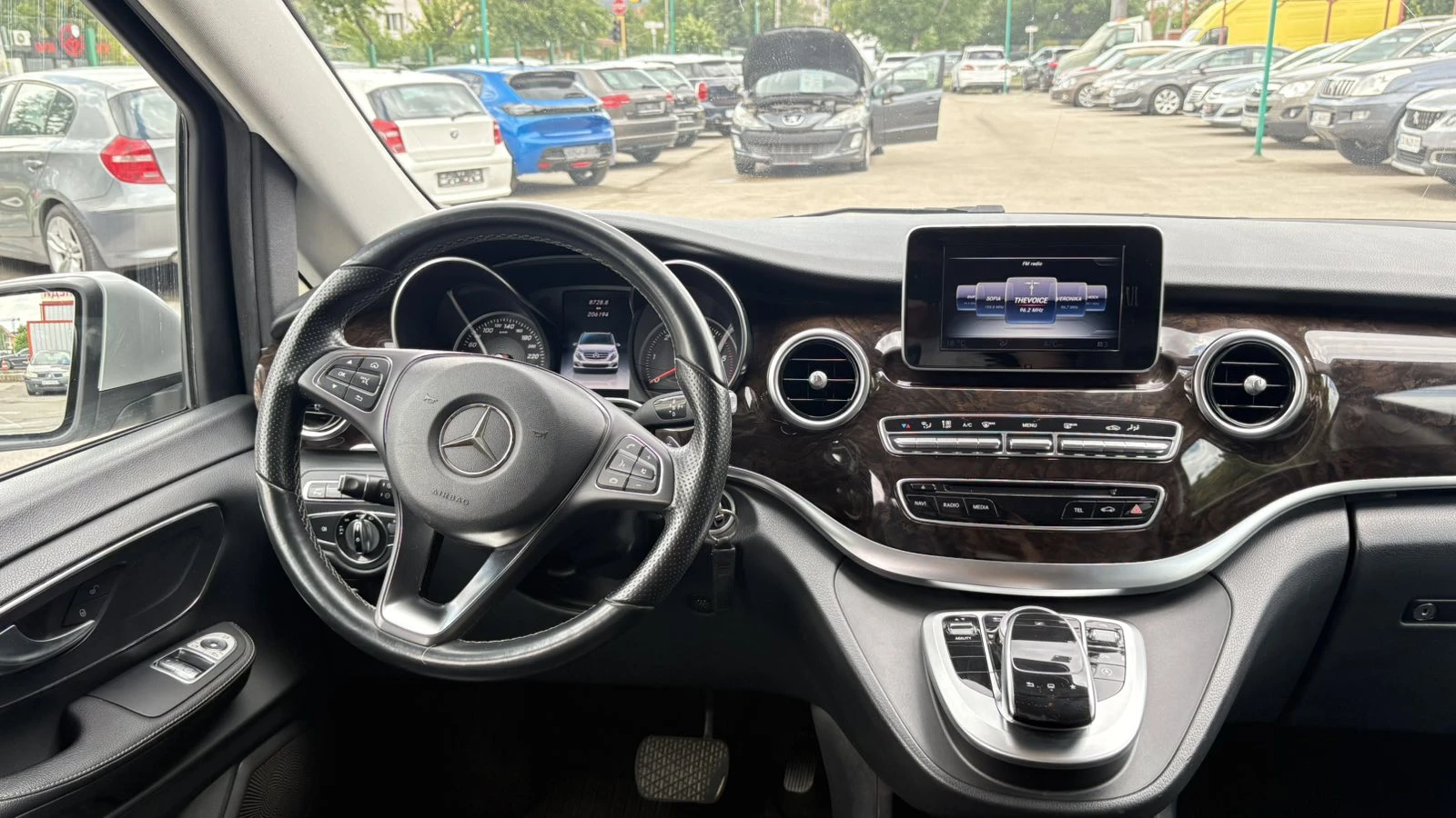 Mercedes-Benz V 220 2.2 DISEL, снимка 16 - Бусове и автобуси - 54751960