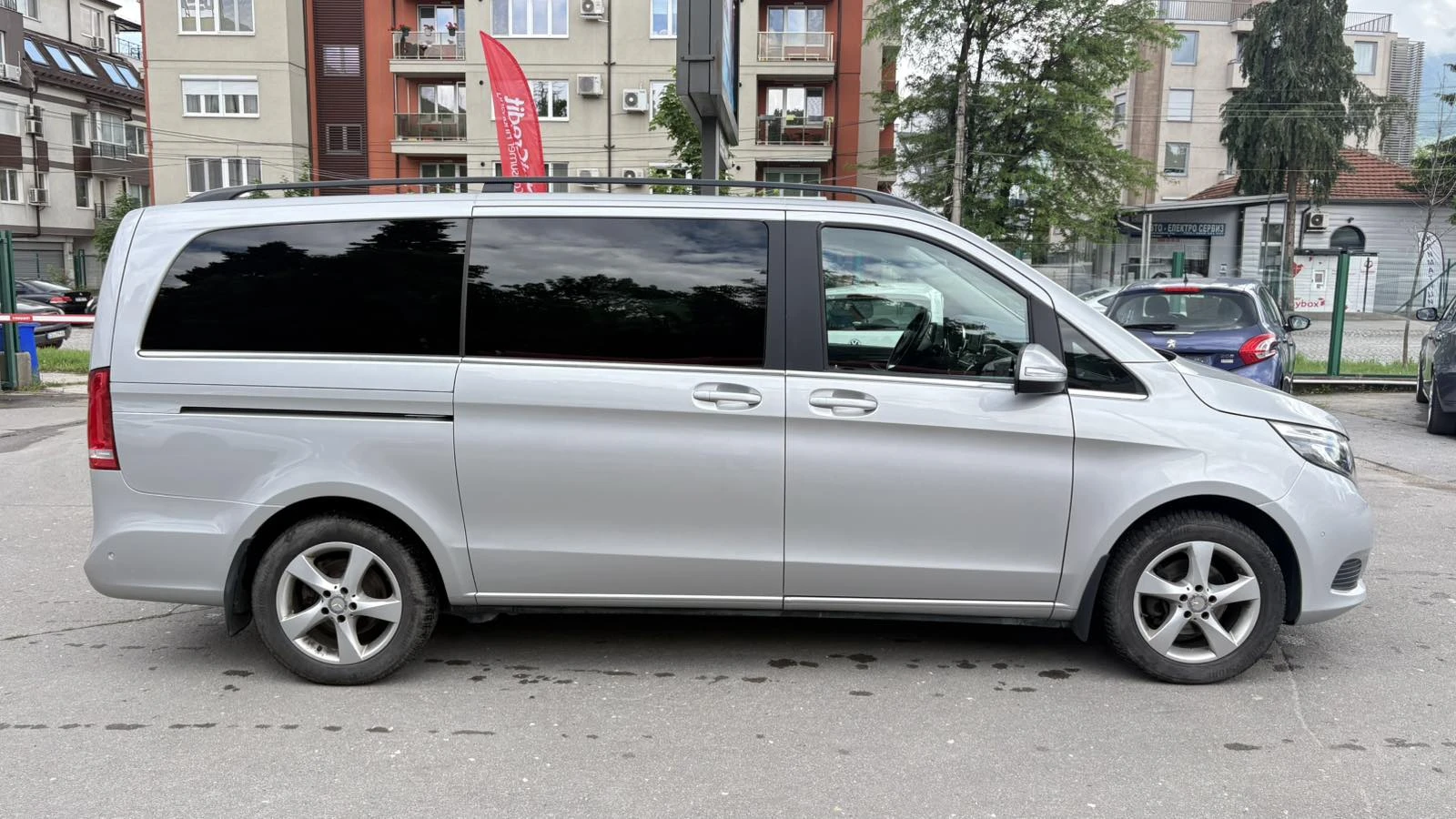Mercedes-Benz V 220 2.2 DISEL, снимка 2 - Бусове и автобуси - 54751960