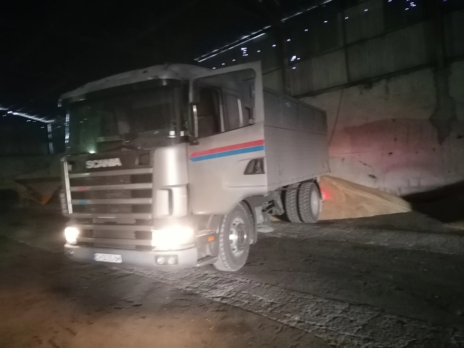 Scania 144 Бартер за Самосвал  - изображение 3