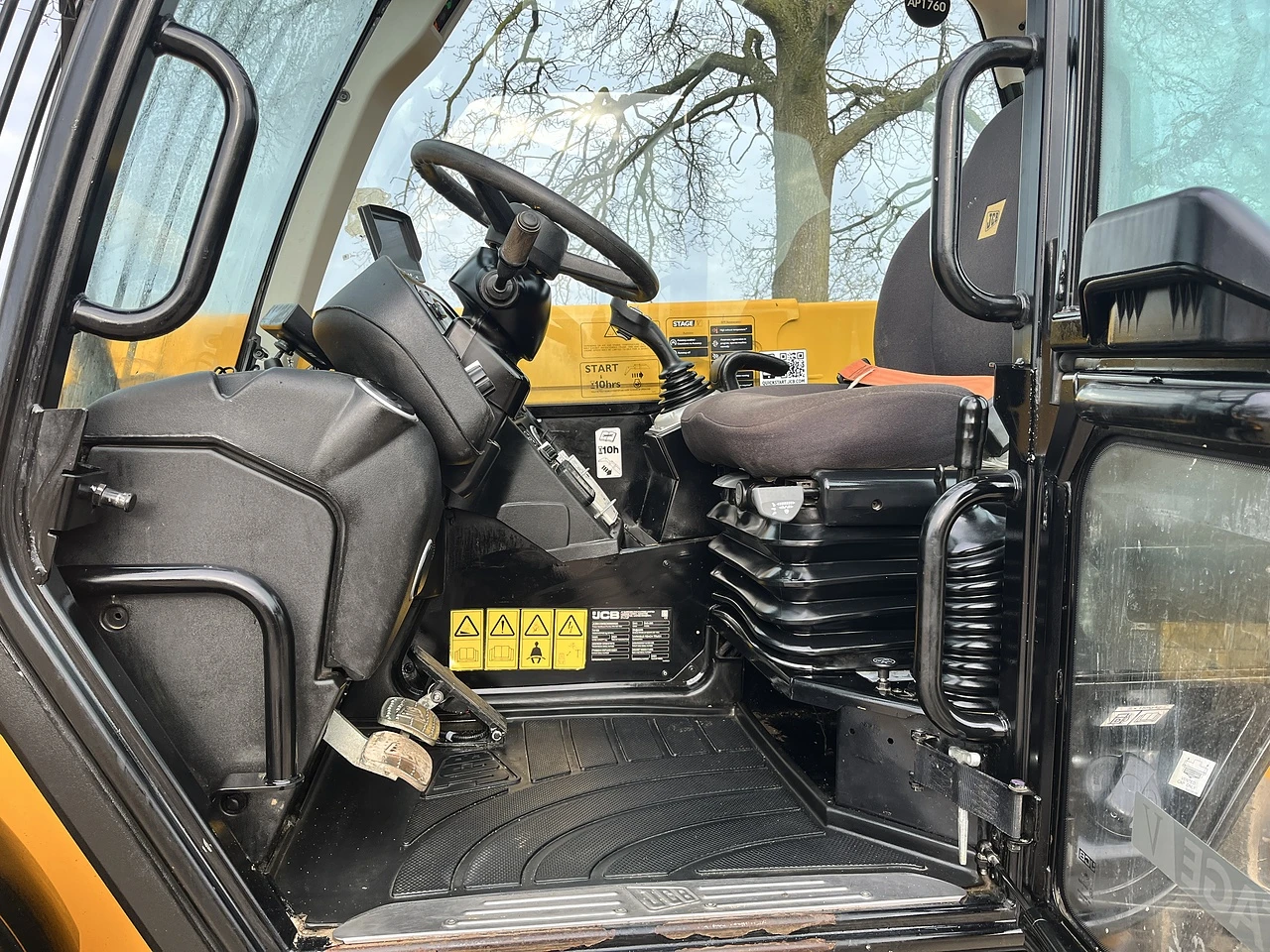 Телескопични товарачи JCB 540-200 - изображение 5