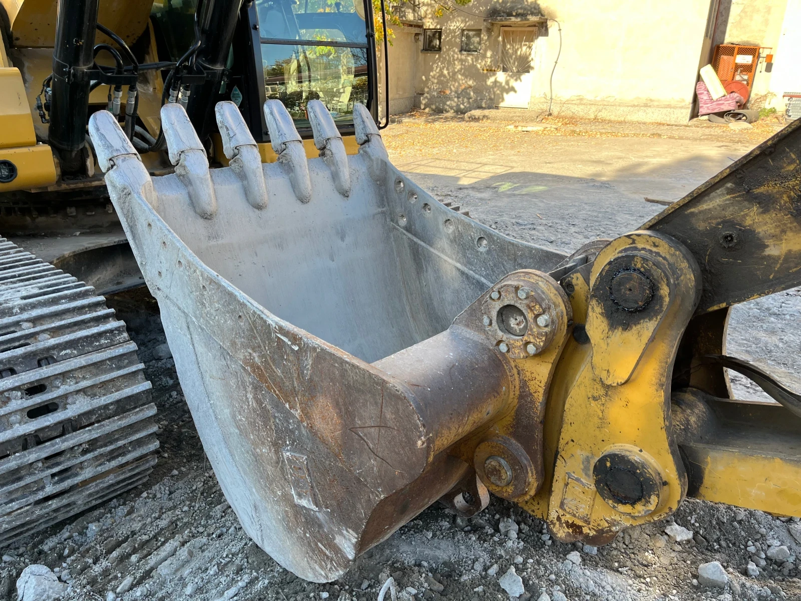 Багер Cat 330 GC - изображение 7