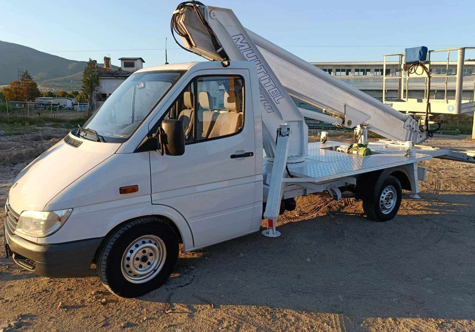 Автовишка Mercedes-Benz MULTITEL 22 ALU, снимка 2 - Индустриална техника - 56234670