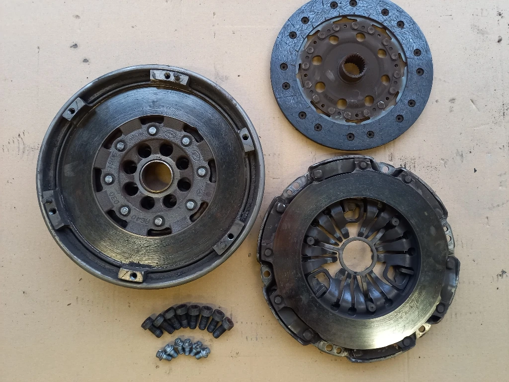     180 W169  | Mobile.bg   1