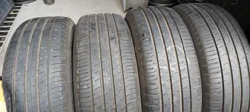 Гуми Летни 295/35R21, снимка 1 - Гуми и джанти - 32282728