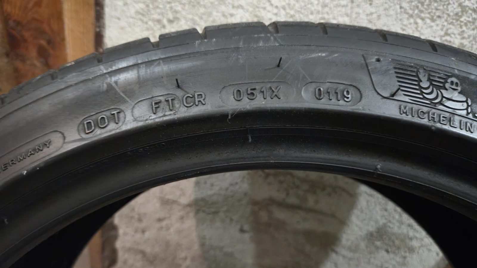 Гуми Летни 225/40R18, снимка 3 - Гуми и джанти - 53959172