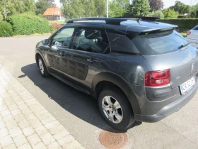 Citroen C4 Cactus 1.6 BlueHDi (99 кс) S&S EGS-automatic Euro 6, снимка 3