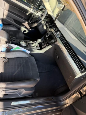 VW Passat 2.0 tdi 4motion High-Line Full Led ACC DSG Keyless | Mobile.bg    3