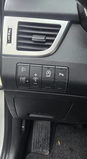 Hyundai I30 1.6 CRDI VERTEX , снимка 8