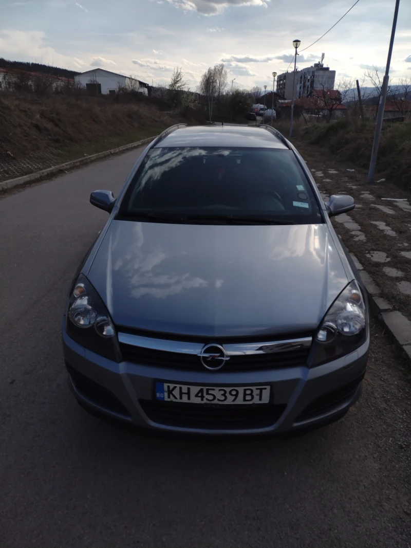 Opel Astra 1.9CDTI, снимка 1 - Автомобили и джипове - 46356943