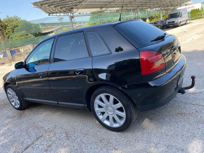 Audi A3 1.6i, снимка 6 - Автомобили и джипове - 46357708