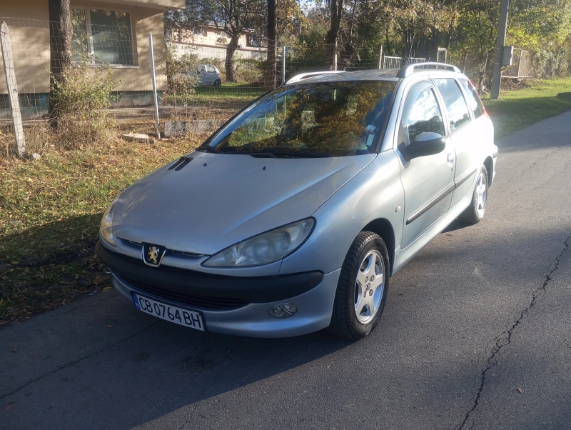 Peugeot 206, снимка 1 - Автомобили и джипове - 47509920