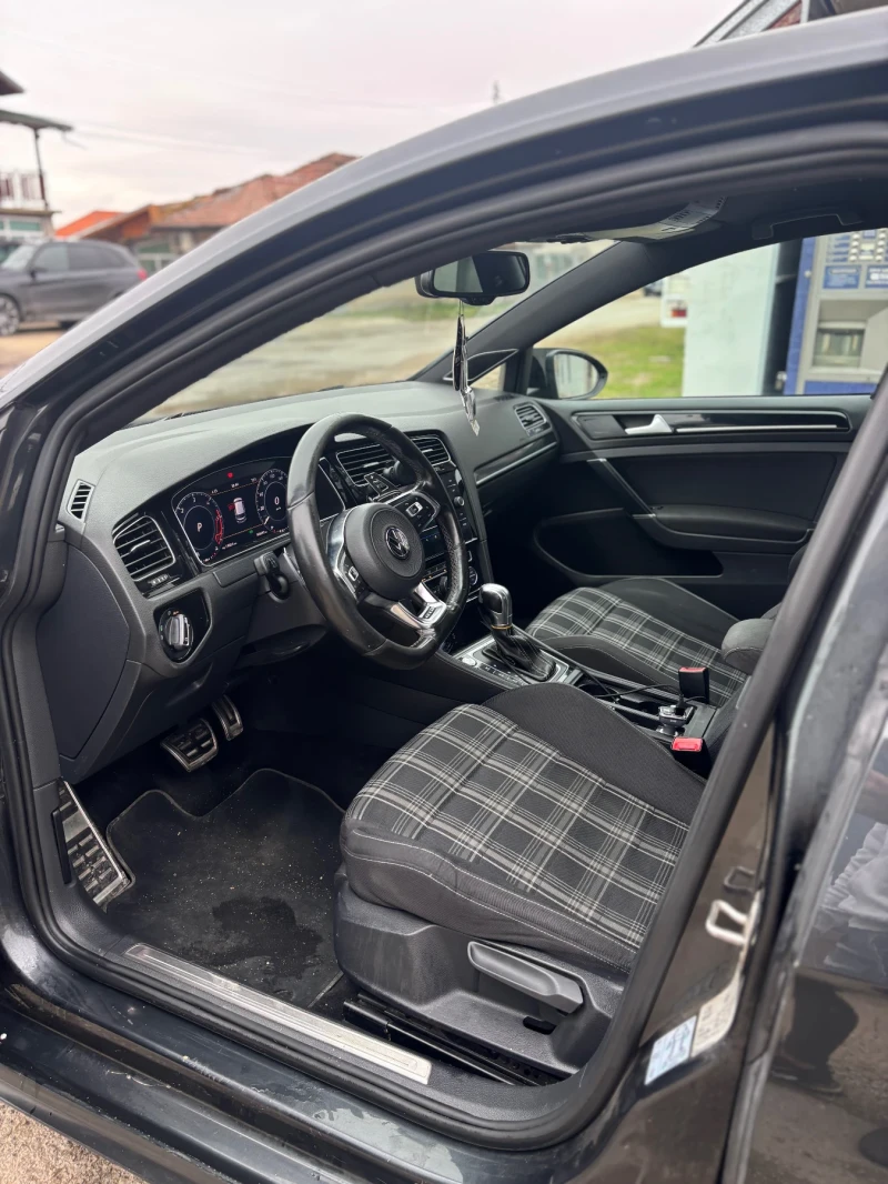 VW Golf GTD 2.0, снимка 7 - Автомобили и джипове - 48221134