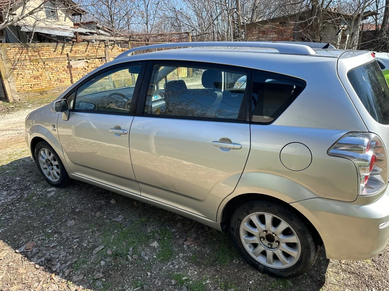 Toyota Corolla verso 1.8 vvt-i 129kc 7 местна, снимка 4 - Автомобили и джипове - 49438916