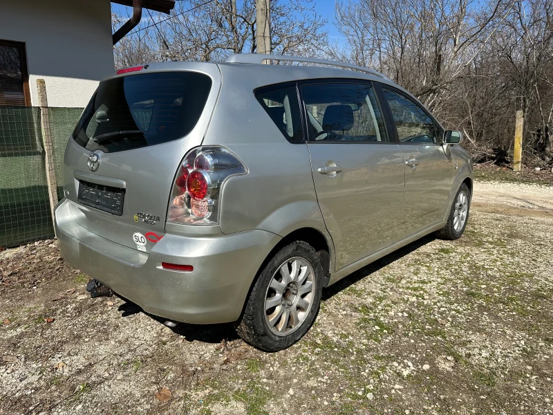 Toyota Corolla verso 1.8 vvt-i 129kc 7 местна, снимка 6 - Автомобили и джипове - 49438916