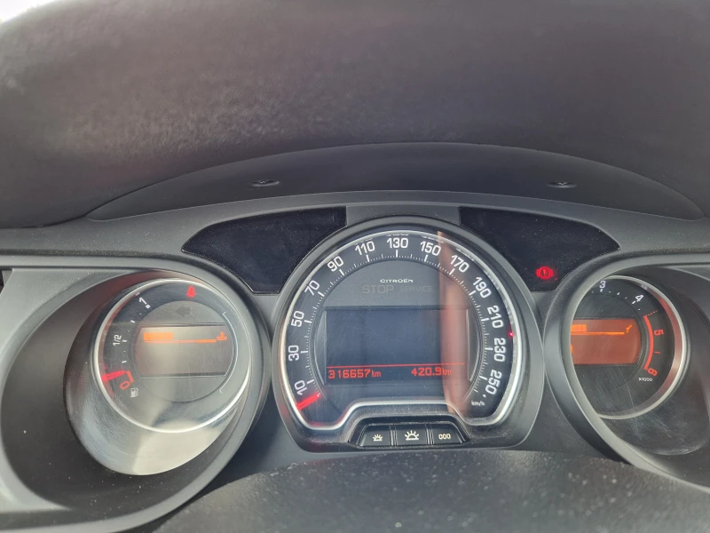 Citroen C5 2.0HDI, снимка 14 - Автомобили и джипове - 49520152